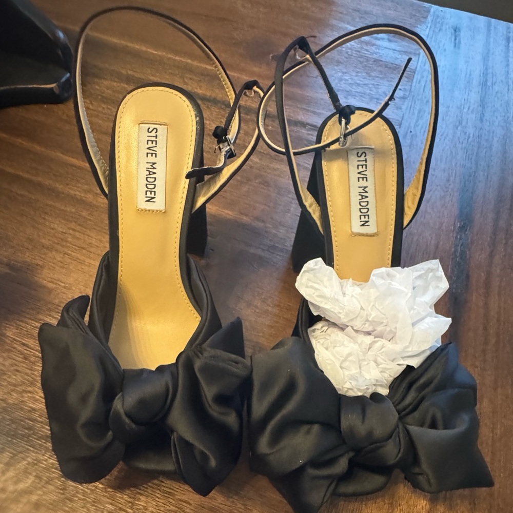 Steve Madden Black Satin Bow Heels